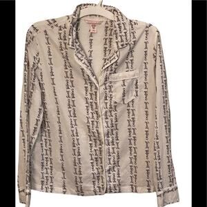 Victoria’s Secret Long Sleeve Night pajama Top with Words M
